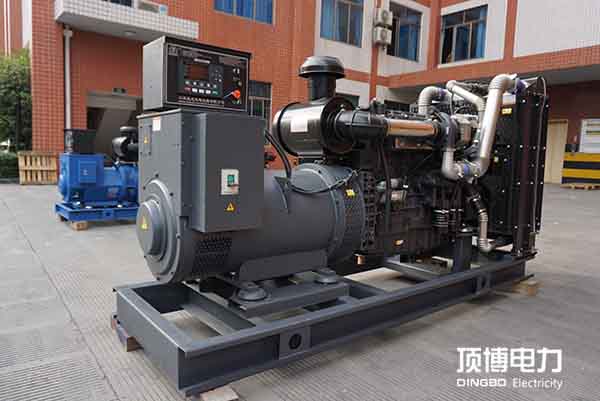 上柴600KW國二排放柴油發(fā)電機(jī)組（SC27G900D2）技術(shù)參數(shù)表