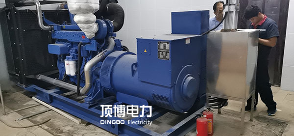 注意！柴油發(fā)電機(jī)上或周圍的灰塵、泥土和異物也是引起火災(zāi)或機(jī)組過熱的原因